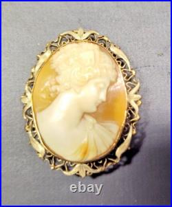 10K Gold Exquisite Shell Cameo Brooch/Pendant Antique Victorian Hand Carved