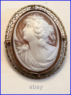 1890-1910 10K gold, Left Facing Victorian Carved Shell Cameo