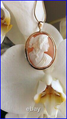 ANTIQUE VICTORIAN Italian Hand Carved SHELL CAMEO, Yellow GOLD, Pendant or Brooch