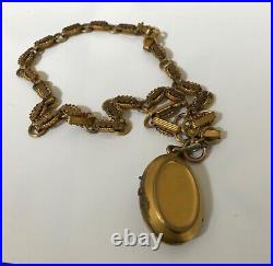 ANTIQUE Victorian Gold-Plated Locket withCameo and Gold-Plated Hand-Made Chain 22