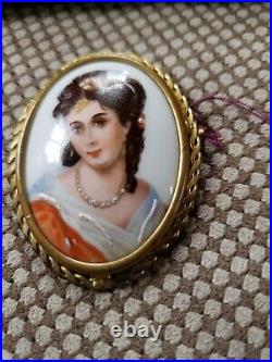 ANTIQUE Vntg Jewelry FRENCH Limoges Hand Painted PORTRAIT Brooch Victorian Girl