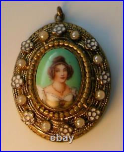 ANTIQUE or Vtg Hand Painted CAMEO Portrait Pearl Enamel PENDANT for Necklace