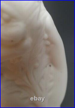 Antique Bennington Pottery Parian Ware Porcelain Victorian Hand Vase 6-1/2 Fern