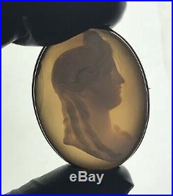 Antique Hand Carved 9ct Gold Shell Cameo Brooch Victorian Female Portrait