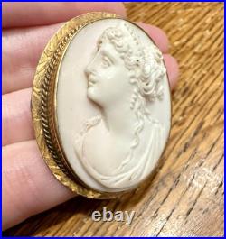 Antique Left Facing Victorian Carved Shell Cameo 10K Gold Pin Brooch 7.9 Grams
