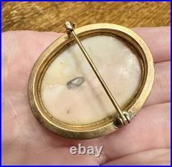 Antique Left Facing Victorian Carved Shell Cameo 10K Gold Pin Brooch 7.9 Grams
