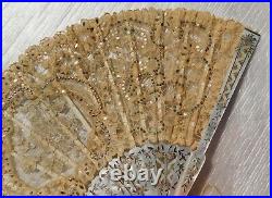 Antique Mother Of Pearl And Lace Hand Fan