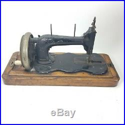 Antique New ShuttleSinger Fiddle base Sewing Machine Hand Crank Victorian