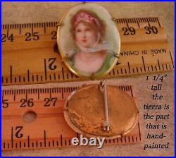 Antique Portrait Queen of Pruss ia Brooch hand painted cameo porcelain with gold