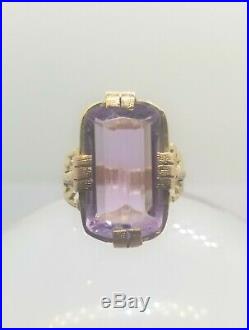 Antique Victorian 10K Gold Amethyst Ring withhand engaving size 8