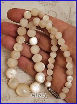 Antique Victorian BALAMUTI Mother-of-Pearl MOP Hand Carved Beads Necklace RARE