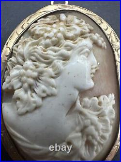 Antique Victorian Cameo Hand Carved 10K Gold Etched Brooch, Very Detailed Grapes
