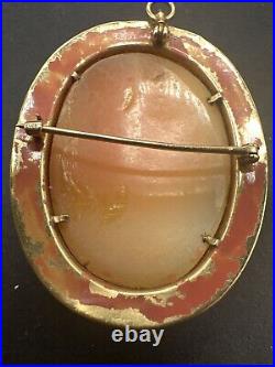 Antique Victorian Cameo Hand Carved 10K Gold Etched Brooch, Very Detailed Grapes