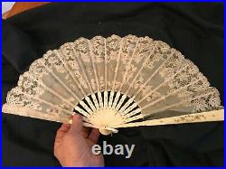 Antique Victorian Floral Lace Bone Hand Ladies Fan 1780 with box