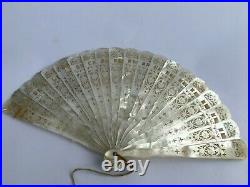 Antique Victorian Hand Carved / Pierced Mother Of Pearl Brise Fan