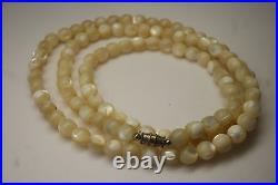 Antique Victorian Hand Made Mother Of Pearl Beads Necklace 70,2 Grams/