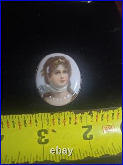 Antique Victorian Hand Painted Beautiful Young Lady Cameo Brooch Pendant