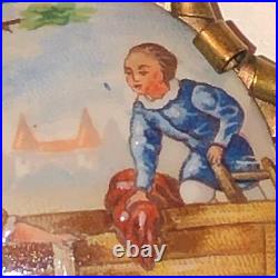 Antique Victorian Hand Painted Cameo Portrait Courting Couple Brooch Porcelain