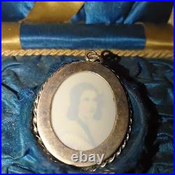 Antique Victorian Pendant 10K Yellow Gold 15 g Hand Painted Miniature Portrait