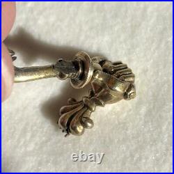 Antique Victorian Screw-Locking Figa Hand Swivel Dog Clip Clasp