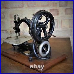 Antique Victorian Willcox and Gibbs Hand Cranked Sewing Machine A495395