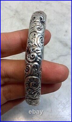Antique Vintage Victorian Sterling Silver Hand Chased Donut Bangle Bracelet
