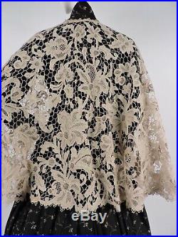 Exquisite 19th C Victorian Hand Made Needle Lace Floral Cape For Dress