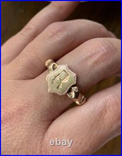 FEDE Antique SIGNET Ring VICTORIAN 10k Rose Gold 2 Hand Holding Shield Initial R