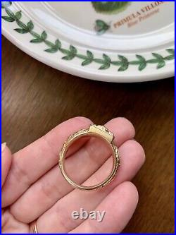 FEDE Rare VICTORIAN Antique POISON 14k Gold Ring Locket Snuff Hands Floral Band