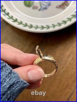 FEDE Rare VICTORIAN Antique POISON 14k Gold Ring Locket Snuff Hands Floral Band