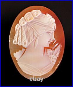 Fine Antique Hand Carved Italian Victorian Shell Cameo Lady Brooch or Pendant