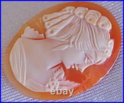 Fine Antique Hand Carved Italian Victorian Shell Cameo Lady Brooch or Pendant