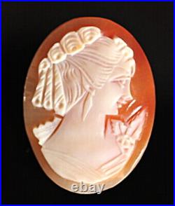 Fine Antique Hand Carved Italian Victorian Shell Cameo Lady Brooch or Pendant