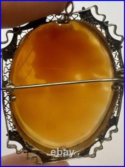 Large Antique Victorian Hand Carved Shell Cameo Brooch / Pendant, 14K Gold Frame