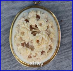 Lovely Antique VICTORIAN 14K Yellow Gold Hand Carved Rose Flower Pendant 7.7g