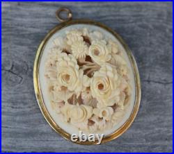 Lovely Antique VICTORIAN 14K Yellow Gold Hand Carved Rose Flower Pendant 7.7g