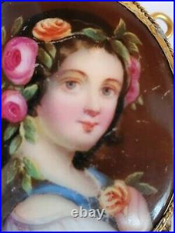 Lovely Antique Victorian Porcelain Hand-Painted Cameo Brooch. Peasant girl roses