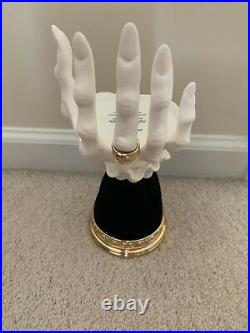New 2021 Bath Body Works Halloween VAMPIRE HAND Candle Holder Witch VHTF RARE