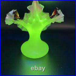 Rare Antique Uranium Vaseline & Ox Blood Art Glass Jack In The Pulpit Vase Glows