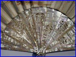 Spectacular XIX Century French Mother Of Pearl Silk Hand Painted Rare Motif Fan