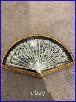 Stunning Antique Hand Fan Lace And Mother Of Pearl Framed Wall Case Box