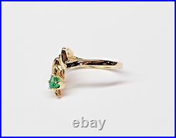 Unique 14ky Gold VICTORIAN STYLE Hands Holding Emerald & Diamond Ring Sz 9