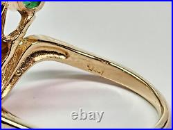Unique 14ky Gold VICTORIAN STYLE Hands Holding Emerald & Diamond Ring Sz 9