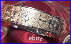 Victorian Hand-Etched Clap Bracelet, Exc. Cond 1-10 14k, Nice & Safety Chain