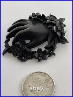 Victorian Whitby Jet Hand Encircled Flower Wreath Momento Mori Mourning Brooch