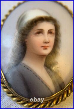 Victorian era hand-painted image of Biblical Ruth on porcelain brooch, mint cond