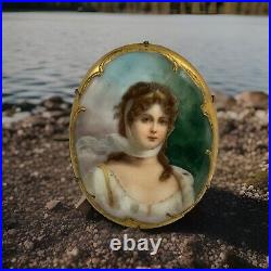 Vintage Large Hand Painted Queen Louise of Prussia Portrait Brooch Pendant